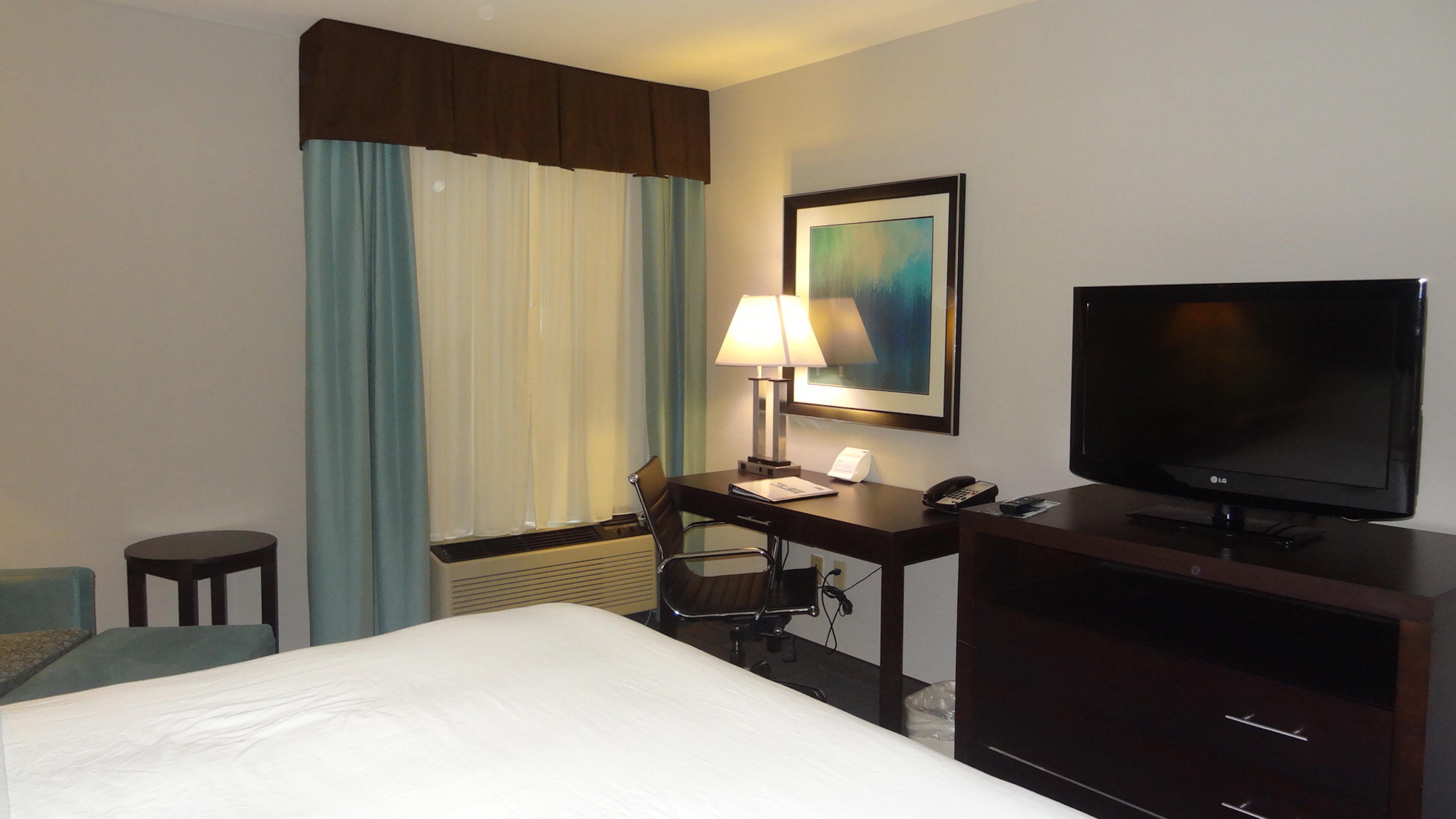 Holiday Inn Express Hotel Kansas City - Bonner Springs By Ihg Exterior photo