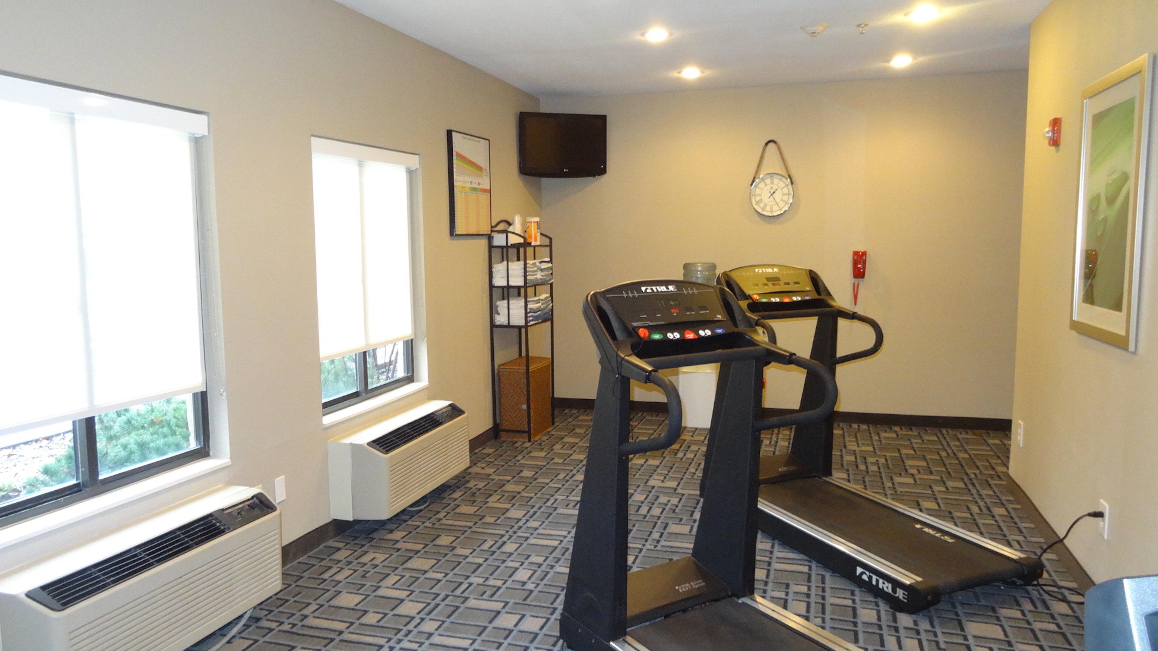 Holiday Inn Express Hotel Kansas City - Bonner Springs By Ihg Exterior photo