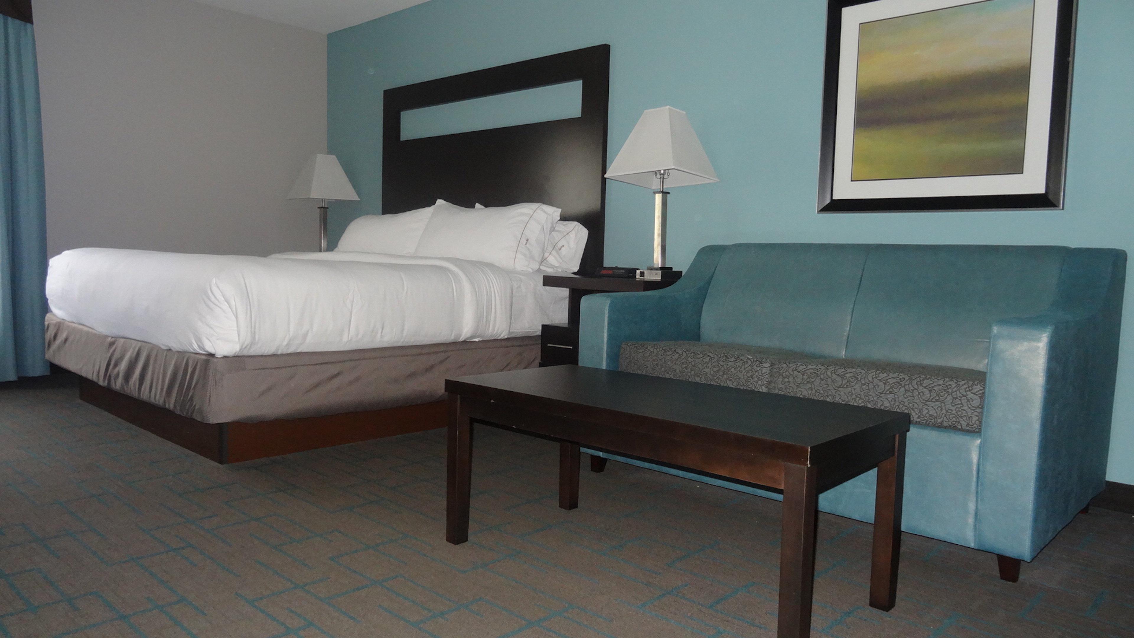 Holiday Inn Express Hotel Kansas City - Bonner Springs By Ihg Exterior photo